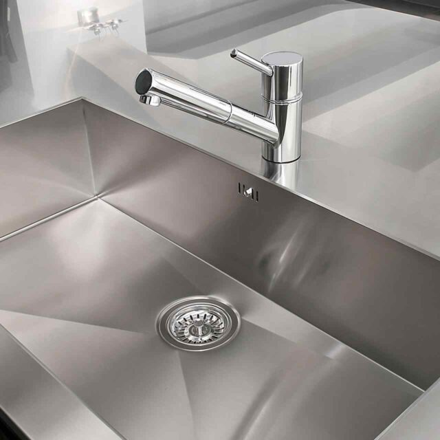 https://www.zenithcontracting.net.au/wp-content/uploads/2018/10/gallery_projects_21-640x640.jpg